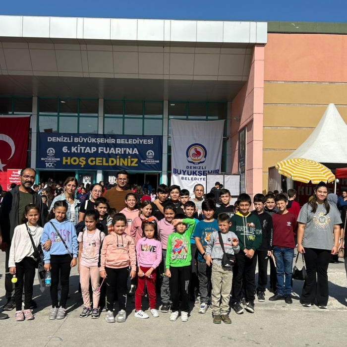 Çal Belevi Halil Uzun İlkokulu ve Ortaokulu Ege'nin En Büyük Kitap Fuarında!